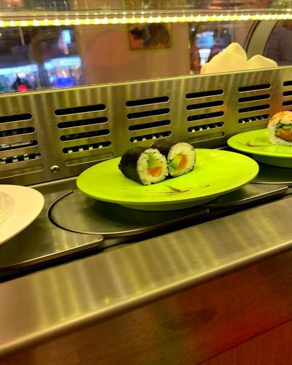 Mitoshi Running Sushi